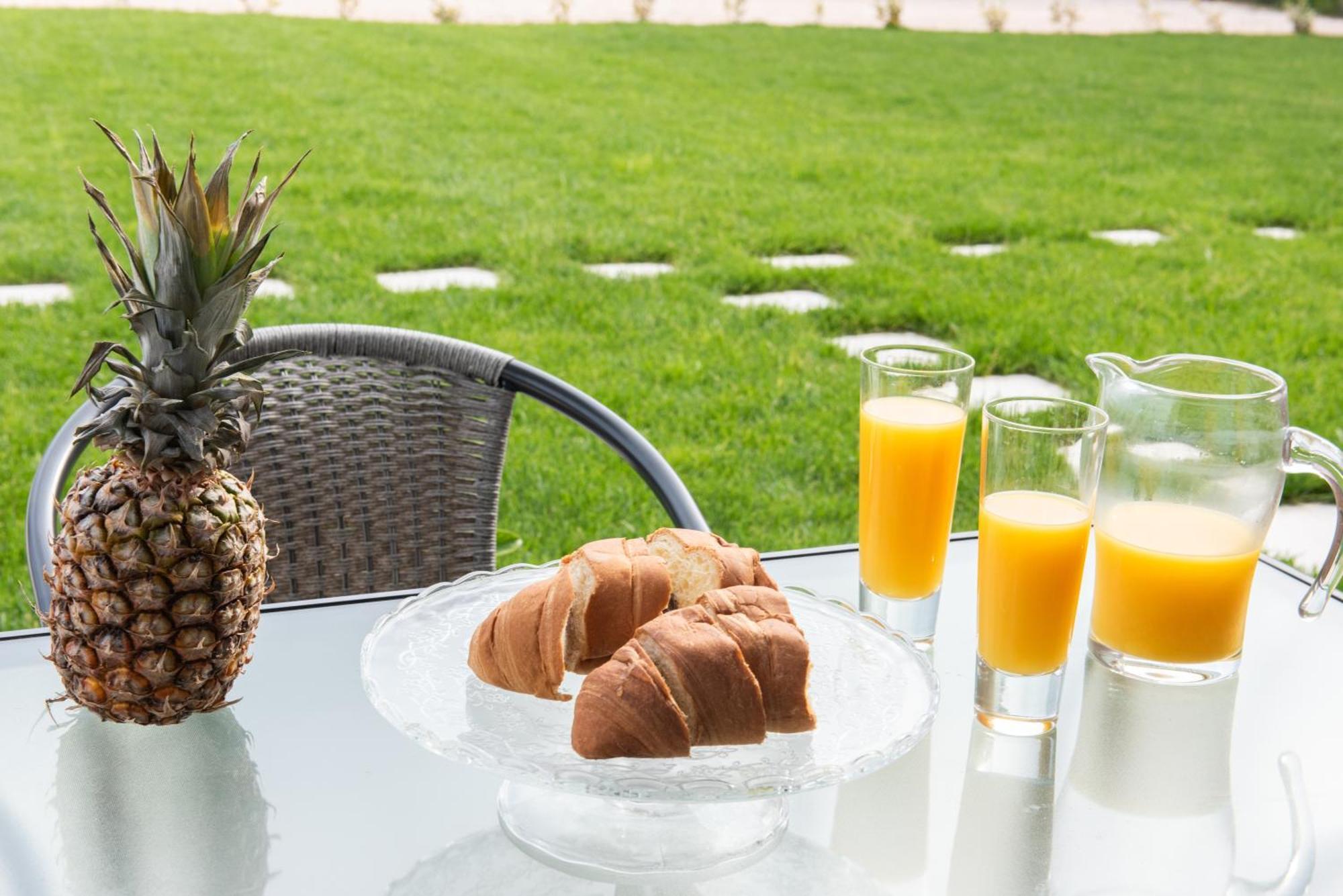 Sithonian Sunset Luxury - Nikiti Cozy Getaways Aparthotel Bagian luar foto