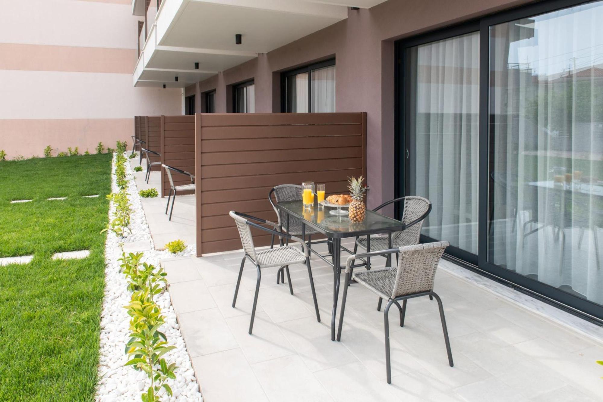 Sithonian Sunset Luxury - Nikiti Cozy Getaways Aparthotel Bagian luar foto