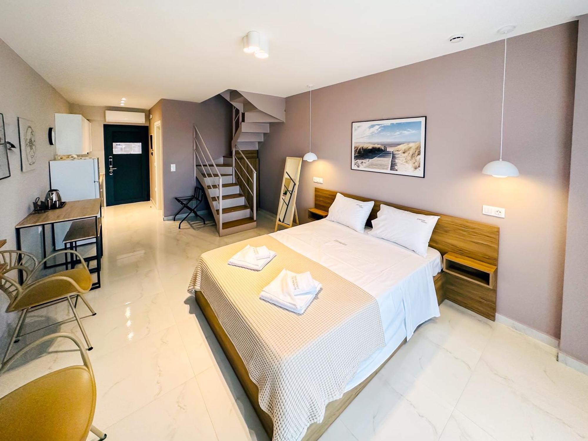 Sithonian Sunset Luxury - Nikiti Cozy Getaways Aparthotel Bagian luar foto