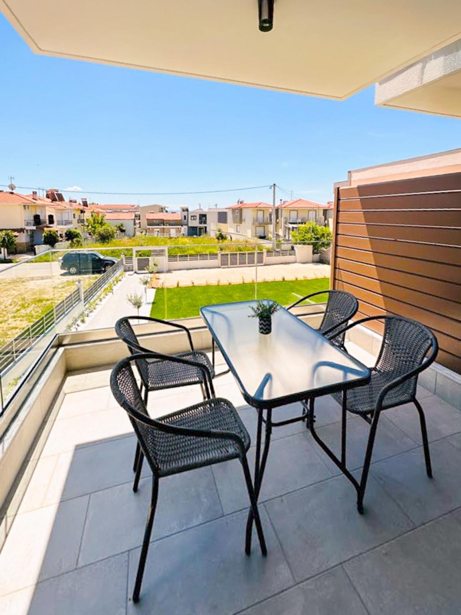 Sithonian Sunset Luxury - Nikiti Cozy Getaways Aparthotel Bagian luar foto